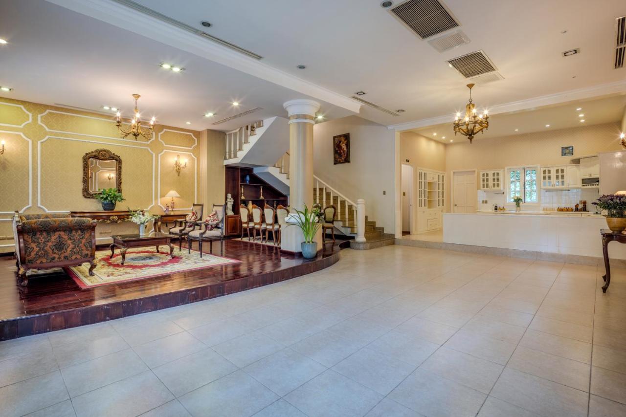 Hidden Mansions Saigon Resort โฮจิมินห์ซิตี้ ภายนอก รูปภาพ
